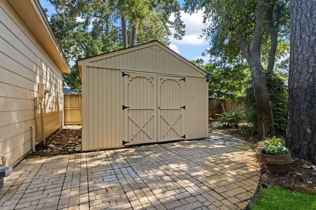1723 Hidden Villas Drive, Kingwood, TX 77339
