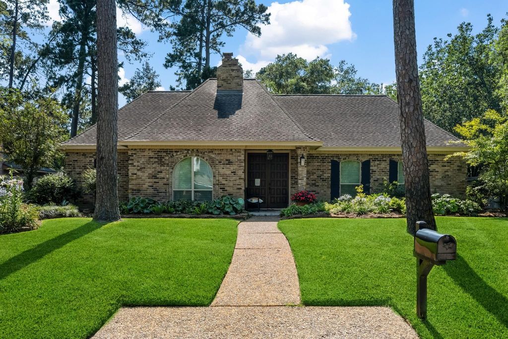 1723 Hidden Villas Drive, Kingwood, TX 77339