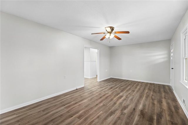 2409 N 155th Street, Basehor, KS 66007