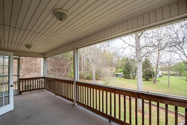 5224 Laurel Ridge Road, Young Harris, GA 30582