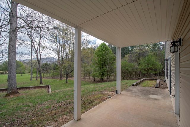 5224 Laurel Ridge Road, Young Harris, GA 30582