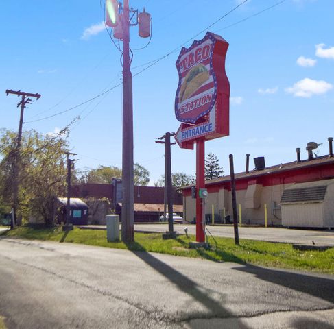 3634 Central Avenue, Lake Station, IN 46405