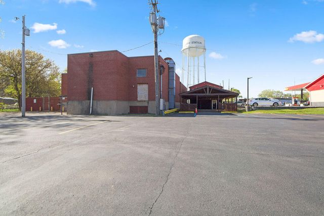 3634 Central Avenue, Lake Station, IN 46405
