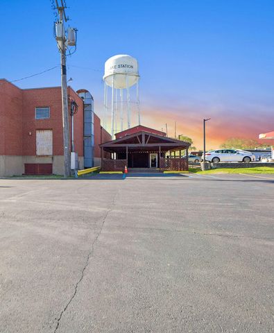 3634 Central Avenue, Lake Station, IN 46405