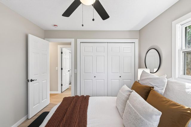 20851 Aster Drive NW, Cedar, MN 55011