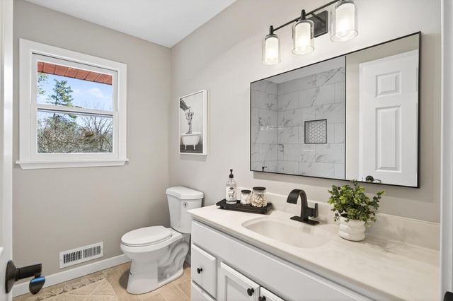 20851 Aster Drive NW, Cedar, MN 55011