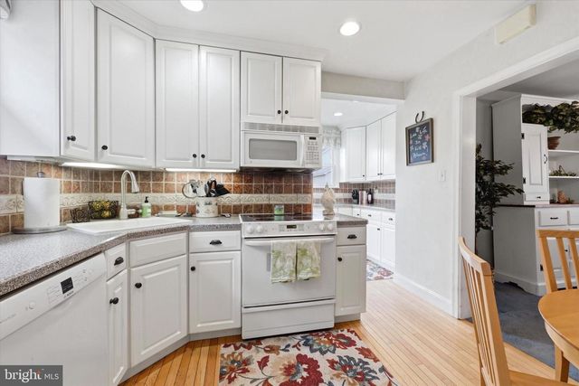 148 SYCAMORE RD, Havertown, PA 19083