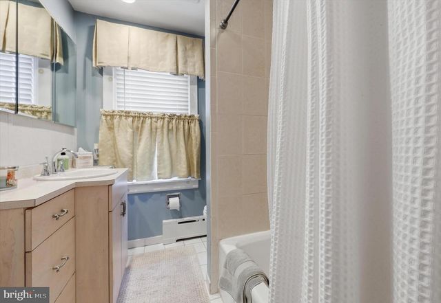 148 SYCAMORE RD, Havertown, PA 19083