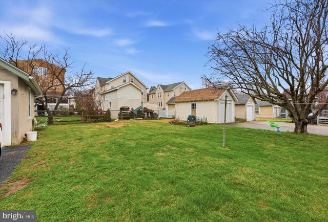 148 SYCAMORE RD, Havertown, PA 19083