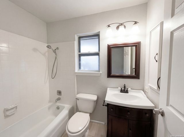 5423 Timberhurst, San Antonio, TX 78250