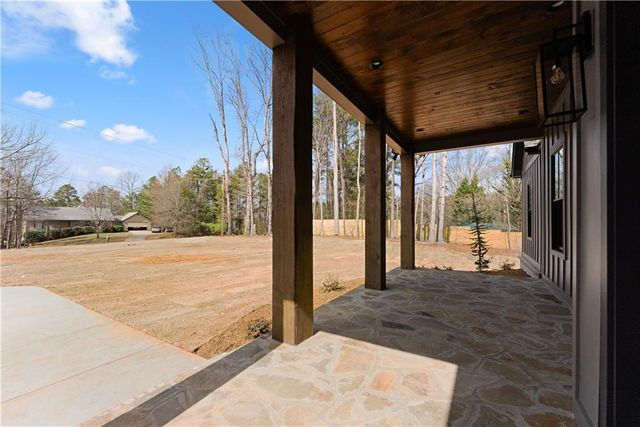 3255 Tanners Mill Road, Gainesville, GA 30507