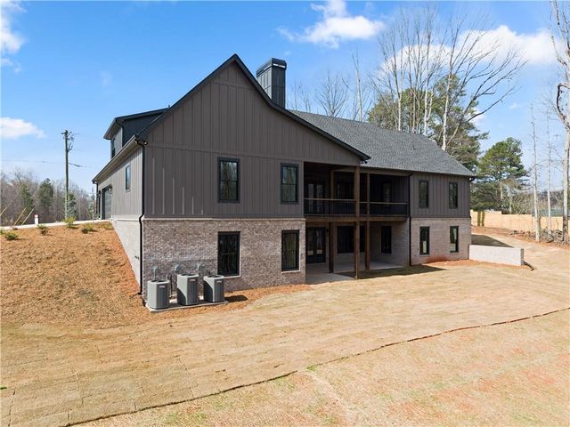 3255 Tanners Mill Road, Gainesville, GA 30507