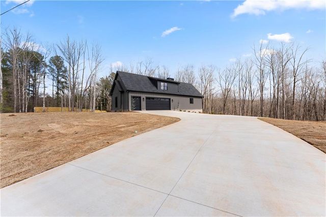3255 Tanners Mill Road, Gainesville, GA 30507