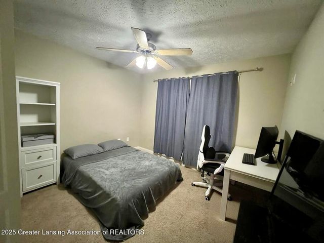 10670 Corkery Lane, Grand Ledge, MI 48837