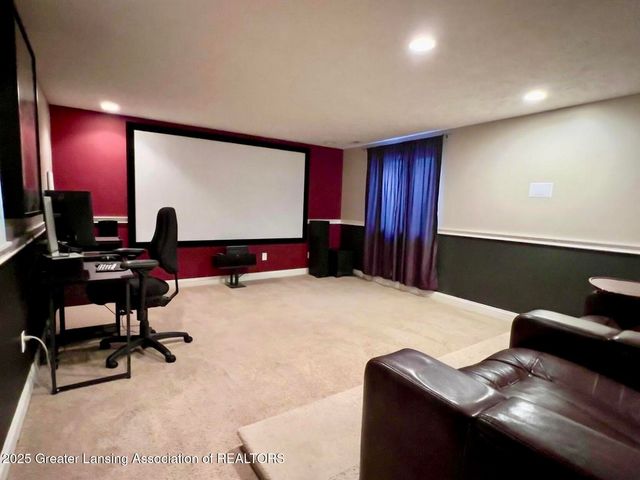 10670 Corkery Lane, Grand Ledge, MI 48837