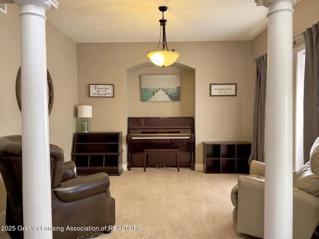 10670 Corkery Lane, Grand Ledge, MI 48837