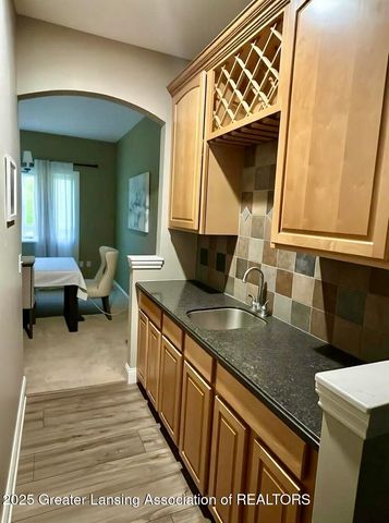 10670 Corkery Lane, Grand Ledge, MI 48837