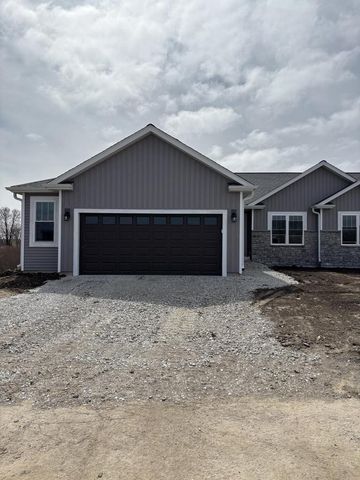 121 Resort DRIVE, Johnson Creek, WI 53038