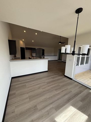 121 Resort DRIVE, Johnson Creek, WI 53038