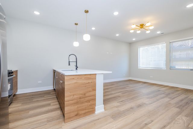 6220 S King Drive, Chicago, IL 60637