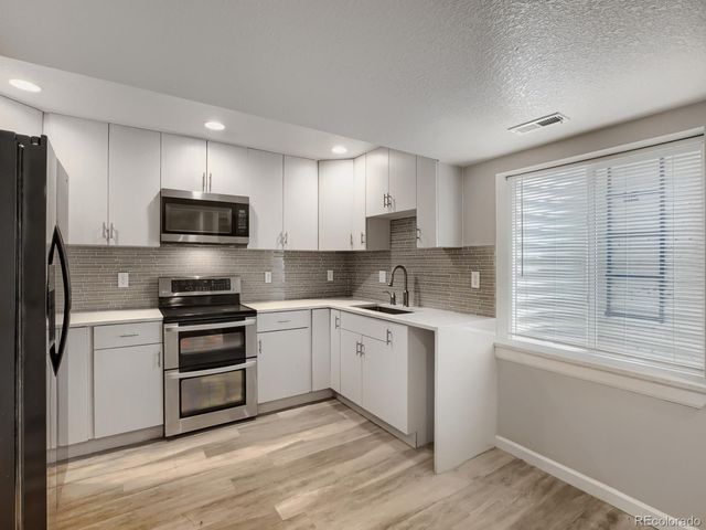 19740 E Idaho Avenue, Aurora, CO 80017