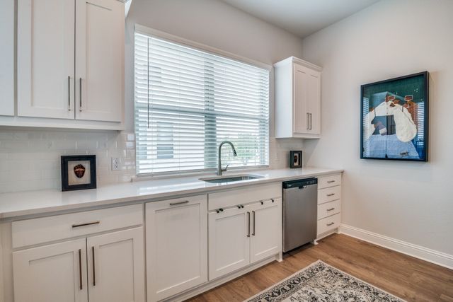 2204 Maverick Way, Mesquite, TX 75149