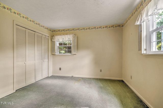 345 Quillen Drive, Gate City, VA 24251