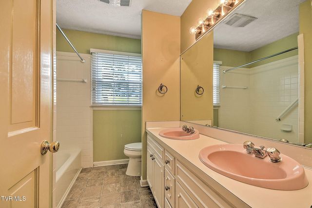 345 Quillen Drive, Gate City, VA 24251