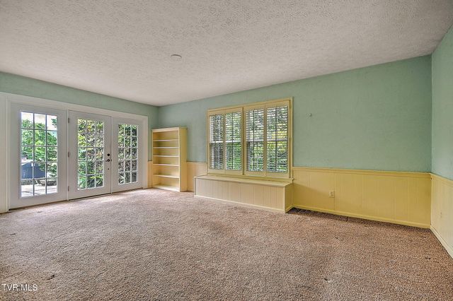 345 Quillen Drive, Gate City, VA 24251