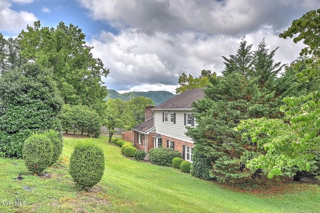 345 Quillen Drive, Gate City, VA 24251