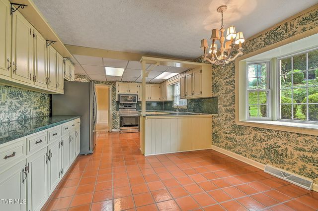 345 Quillen Drive, Gate City, VA 24251