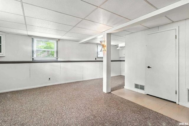 3011 N PINE Street, Davenport, IA 52804