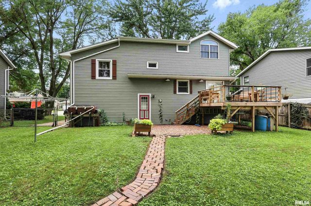 3011 N PINE Street, Davenport, IA 52804