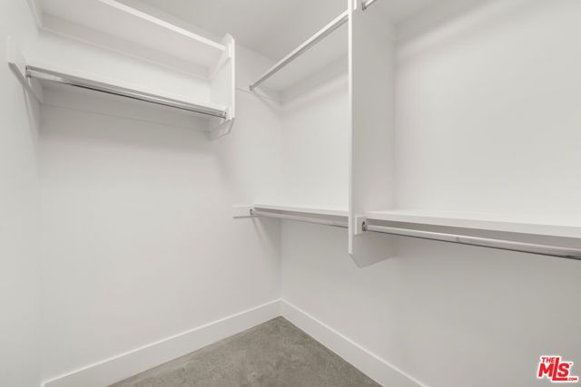 482 S Arroyo 306, Pasadena, CA 91105