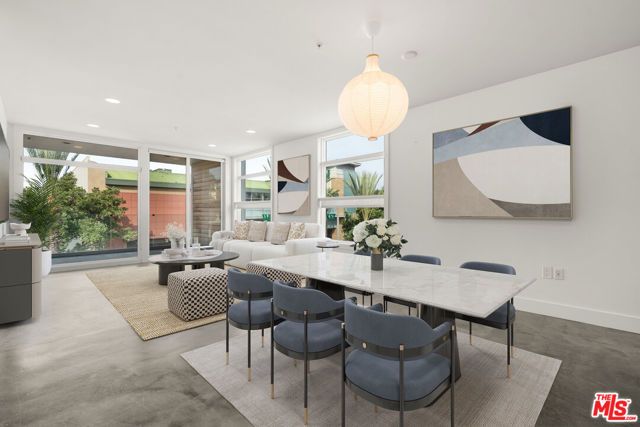 482 S Arroyo 306, Pasadena, CA 91105