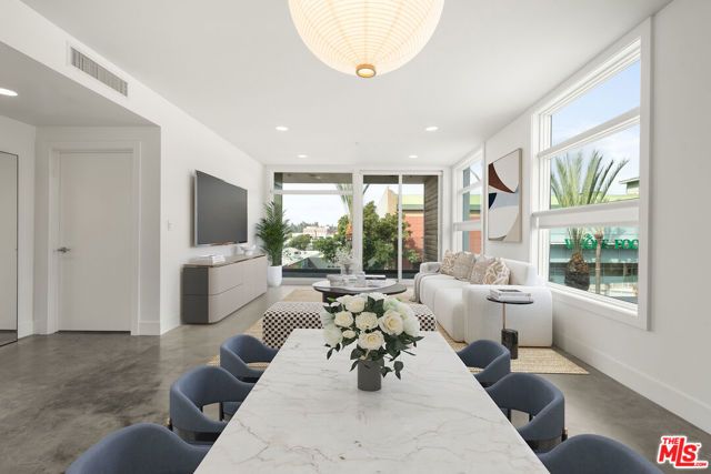 482 S Arroyo 306, Pasadena, CA 91105