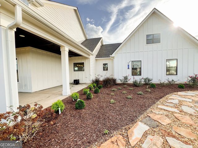 1111 Rocky Creek Road, Newborn, GA 30056