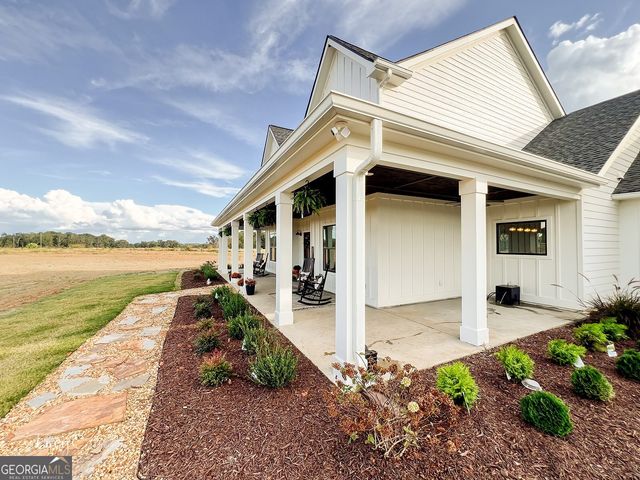 1111 Rocky Creek Road, Newborn, GA 30056