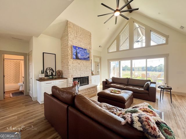 1111 Rocky Creek Road, Newborn, GA 30056