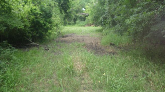 630 Fm 2917 Road, Alvin, TX 77511