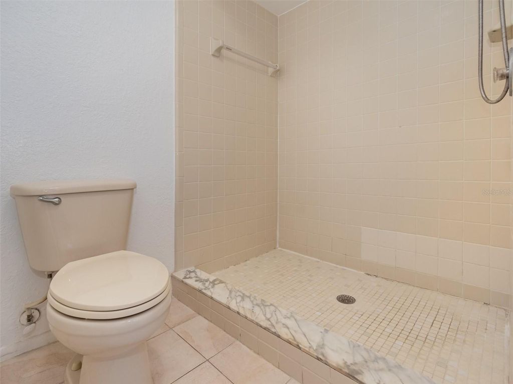 Image 11 of property listing at 7654 SUGAR BEND DR DRIVE 7654, Orlando, FL 32819