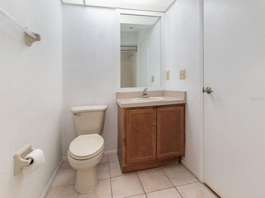 Image 14 of property listing at 7654 SUGAR BEND DR DRIVE 7654, Orlando, FL 32819