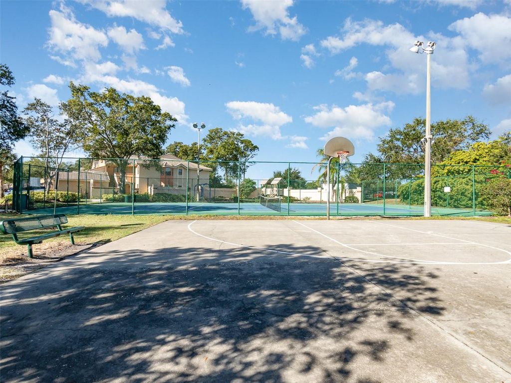 Image 28 of property listing at 7654 SUGAR BEND DR DRIVE 7654, Orlando, FL 32819
