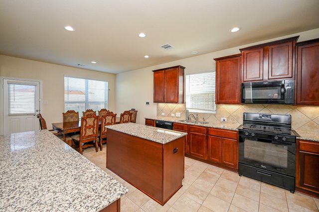 33010 Franklin Brooks Drive, Brookshire, TX 77423