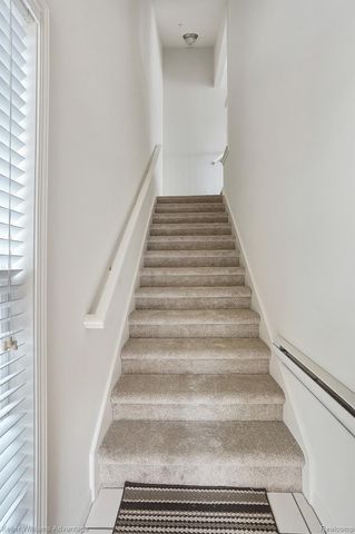 28556 CARLTON WAY Drive, Novi, MI 48377