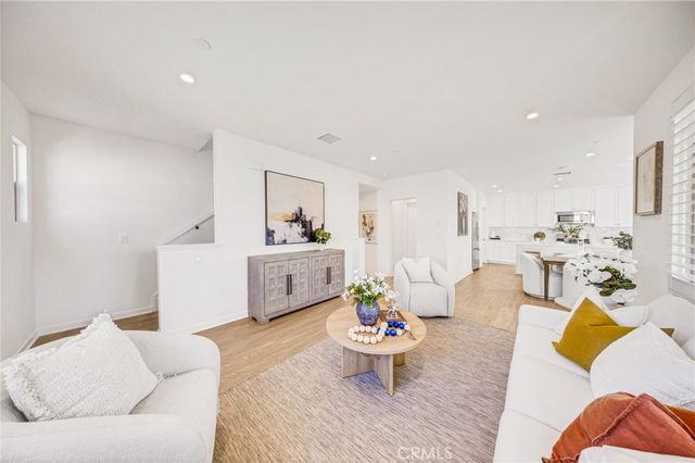 716 Spring Garden, Irvine, CA 92618