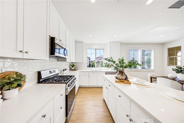 716 Spring Garden, Irvine, CA 92618