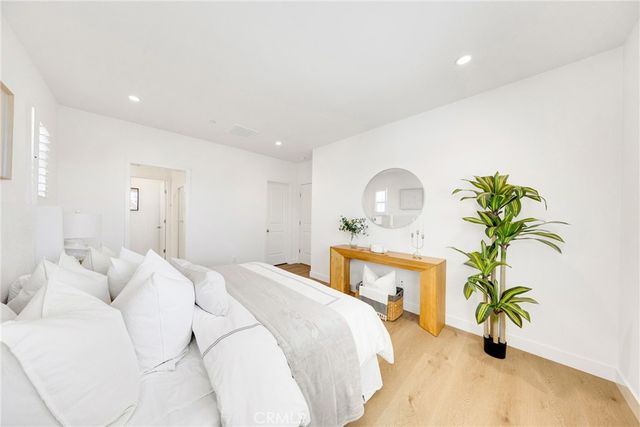 716 Spring Garden, Irvine, CA 92618