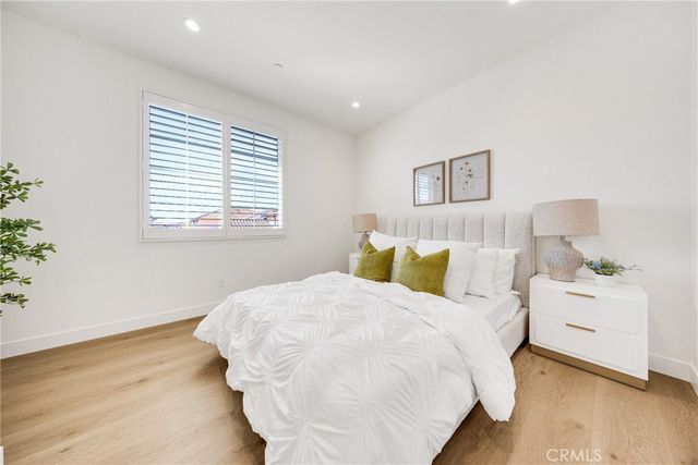 716 Spring Garden, Irvine, CA 92618