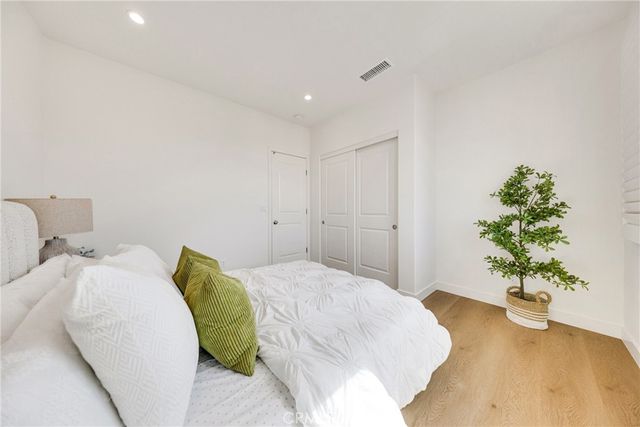 716 Spring Garden, Irvine, CA 92618